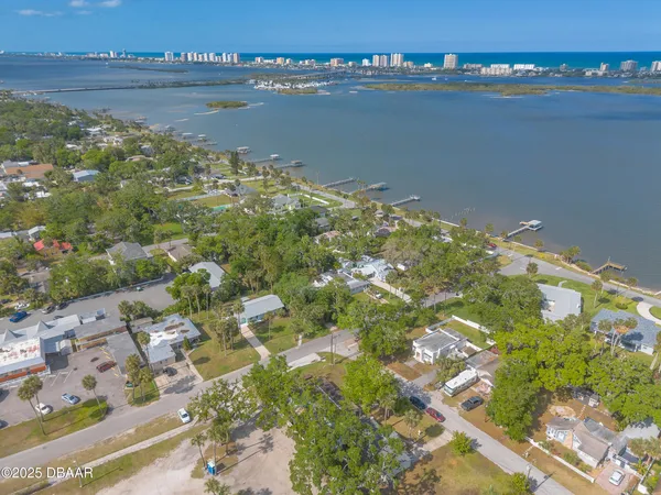 $1,800 | 5028 Palmetto Street, Port Orange, FL 32127