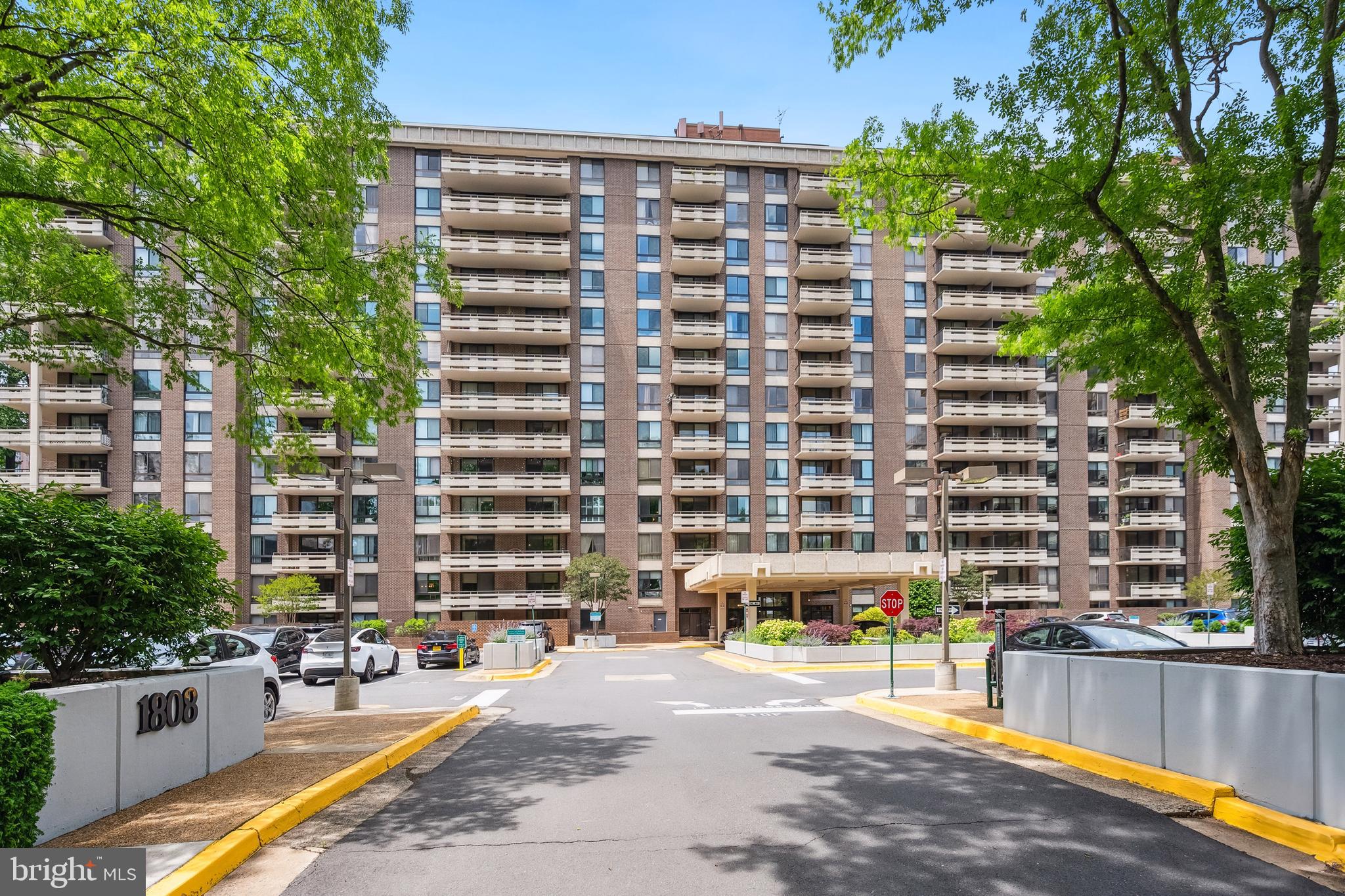 1808 Old Meadow Road, Unit 906 McLean, VA 22102 - Photo 8 of 29