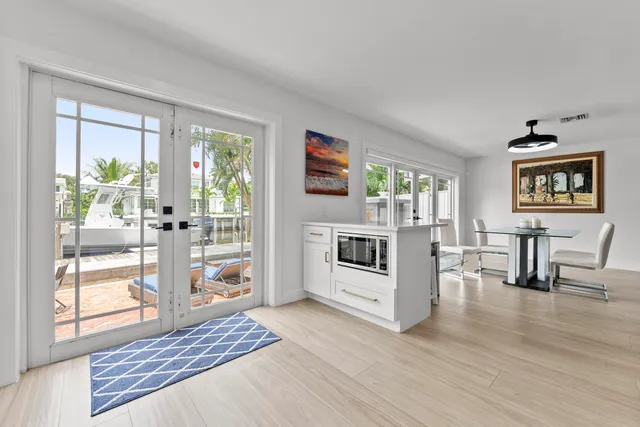 $1,895,000 | 802 Andrews Avenue, Delray Beach, FL 33483