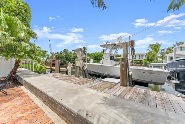 $1,895,000 | 802 Andrews Avenue, Delray Beach, FL 33483