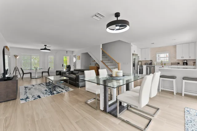 $1,895,000 | 802 Andrews Avenue, Delray Beach, FL 33483