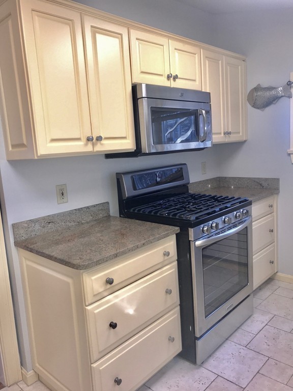 46 Lake Attitash Road Amesbury, MA 01913 - Photo 5 of 30 Gallery Image 5