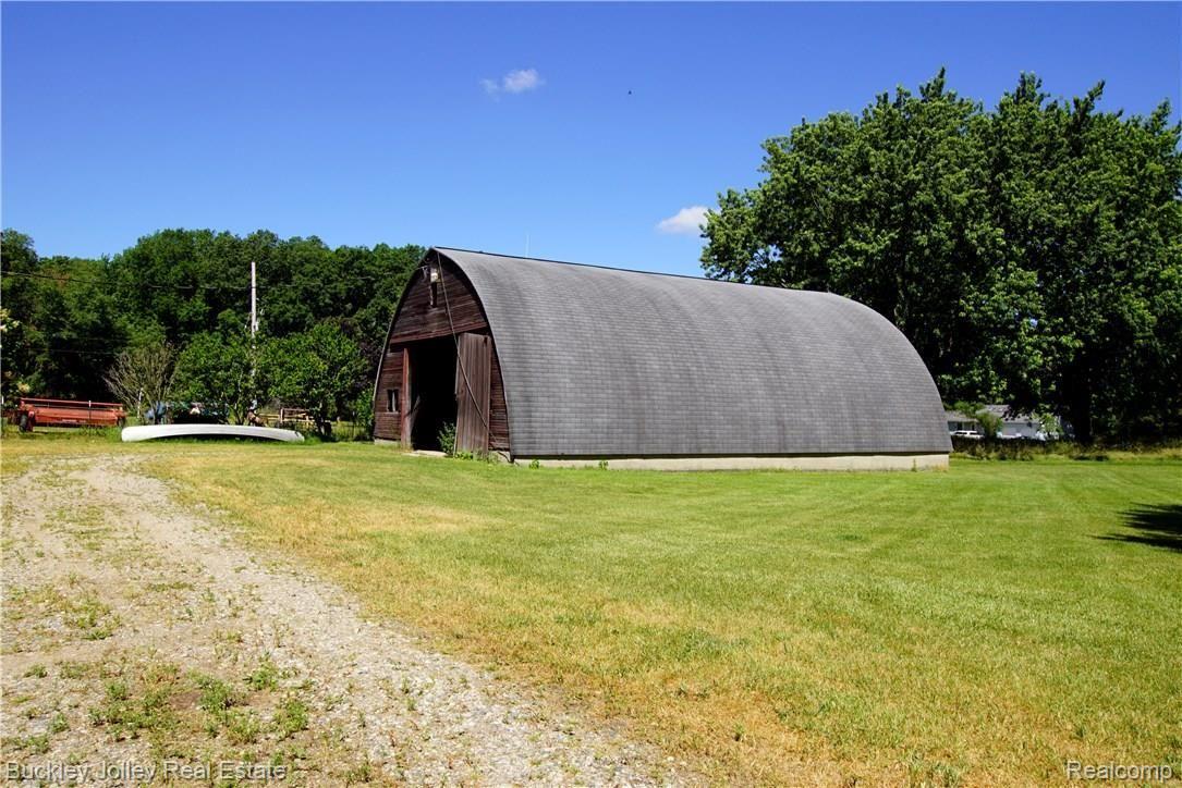 2986 Faussett Road Howell, MI 48855 - Photo 24 of 28 36x50 Barn