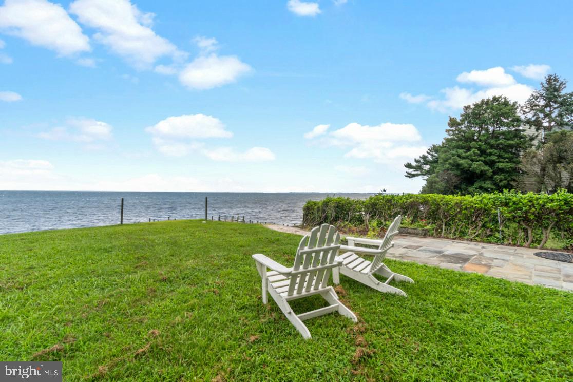 2035 Chesapeake Road Annapolis, MD 21409 - Photo 11 of 48 Breathtaking water views