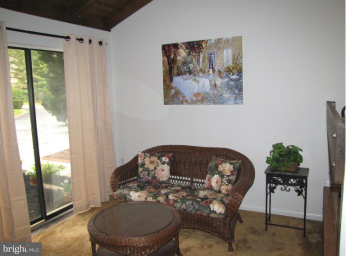 5687 Vantage Point Road Columbia, MD 21044 - Photo 7 of 29 Family Room
