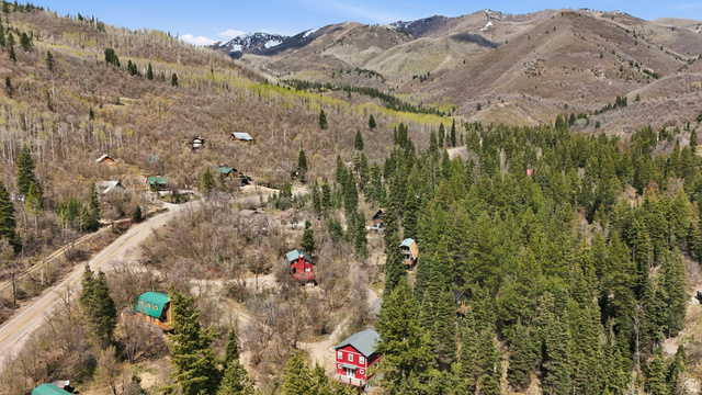 2450 Snake Creek Road Midway, UT 84049 - Photo 33 of 34 Bird's eye view of mountains