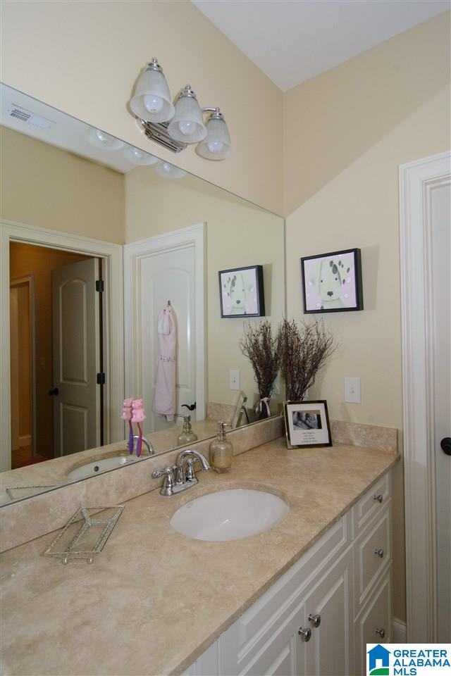 5221 Mountain Ridge Parkway Birmingham, AL 35222 - Photo 36 of 50