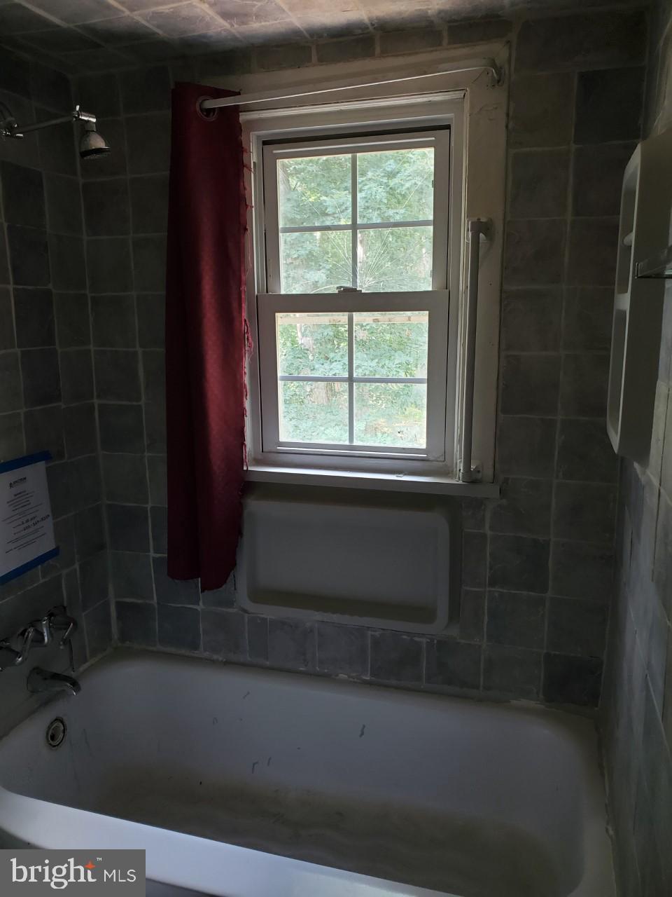 1520 Foster Road Silver Spring, MD 20905 - Photo 40 of 46 Upper Bathroom