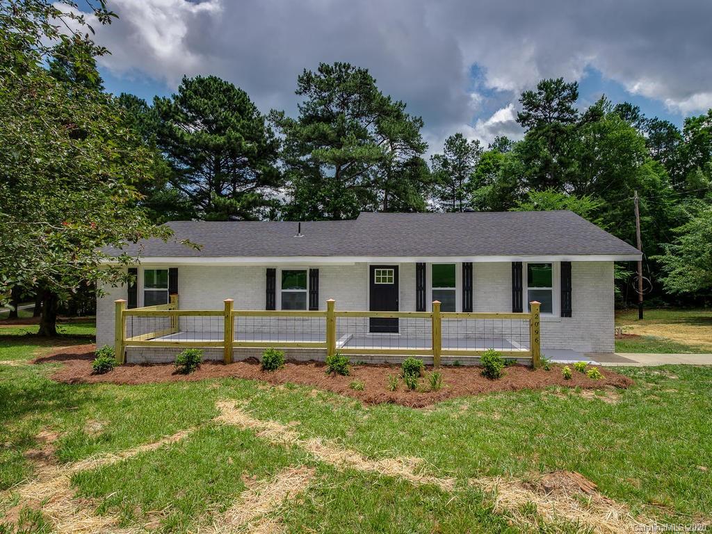 2096 Hardin Strait Road Chester, SC 29706 - Photo 3 of 27 a front view of a house with a yard