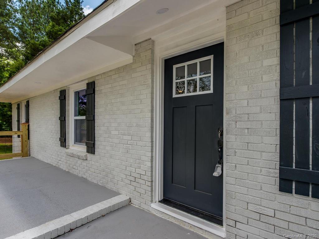2096 Hardin Strait Road Chester, SC 29706 - Photo 5 of 27 a view of front door of house