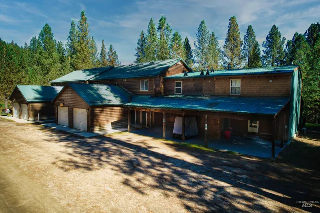 $349,000 | 35 Sunrise Drive, Garden Valley, ID 83622