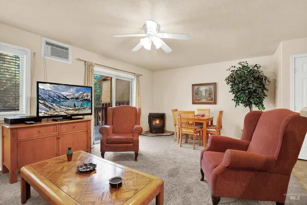 $349,000 | 35 Sunrise Drive, Garden Valley, ID 83622