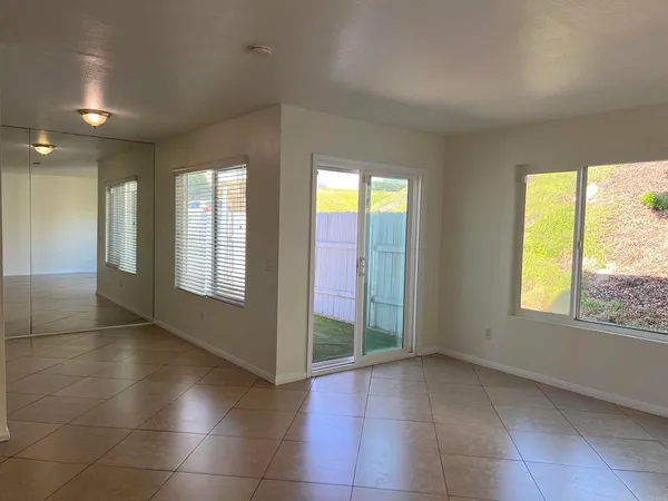 $3,200 | 1640 Maple Drive, Unit 30, Chula Vista, CA 91911