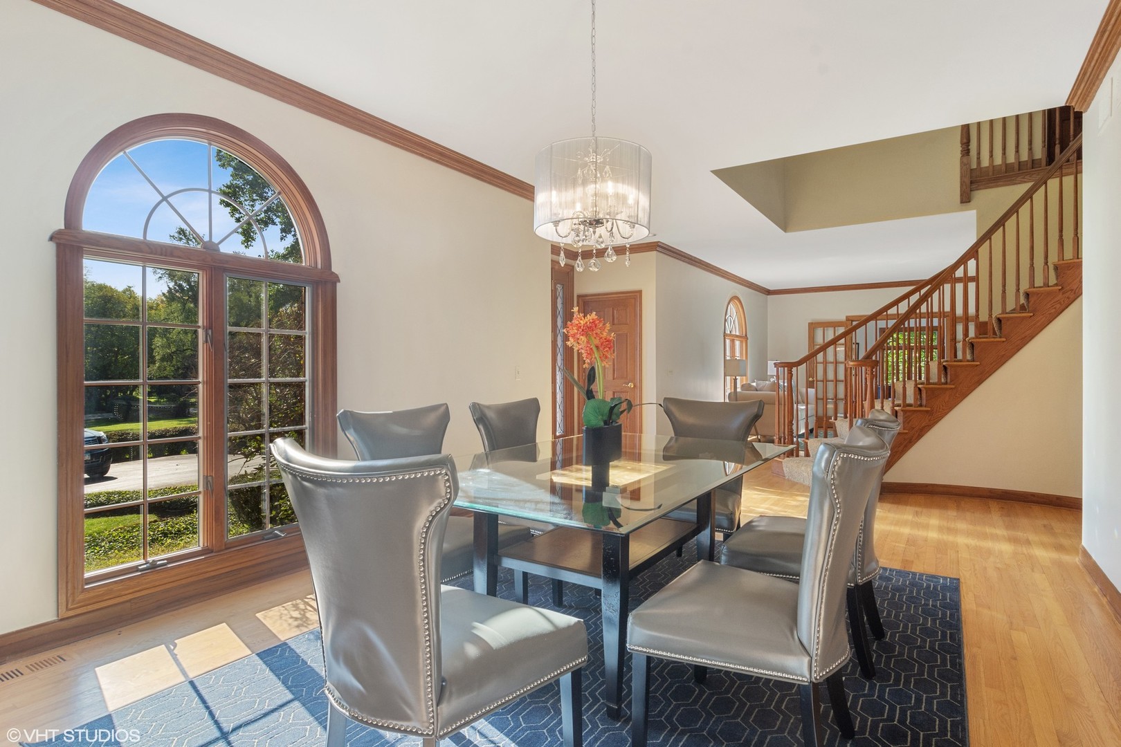 712 Milton Road Inverness, IL 60067 - Photo 5 of 33