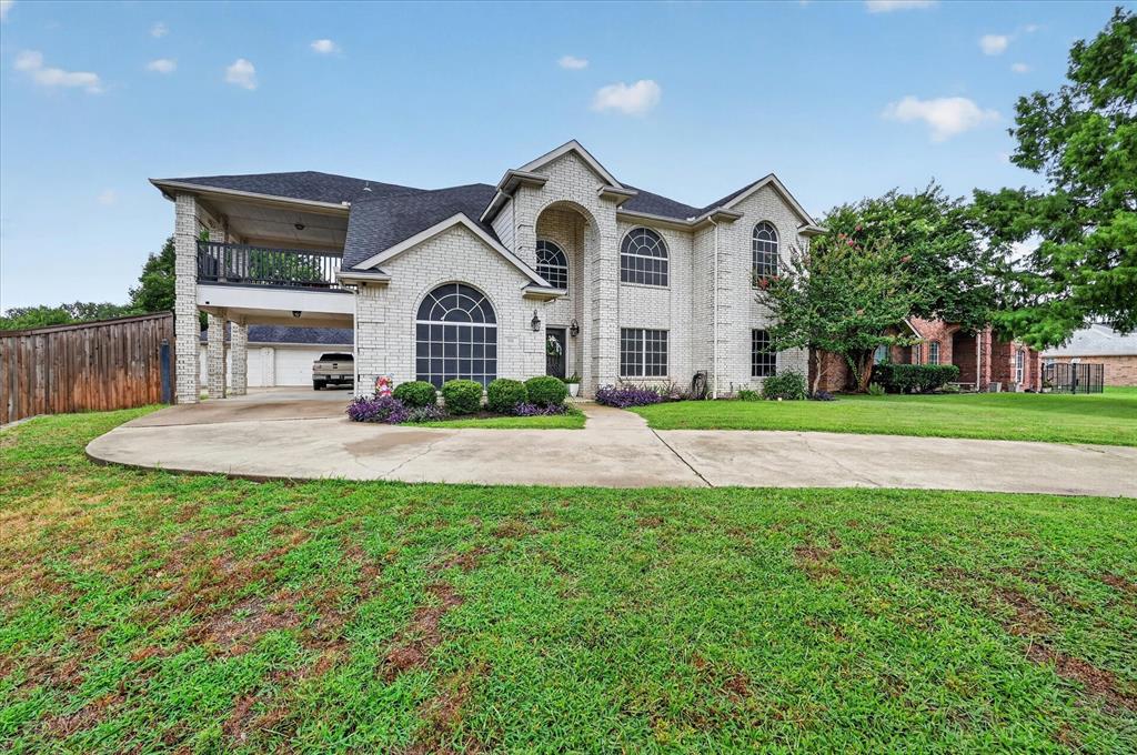 851 Bridle Path Burleson, TX 76028 - Photo 8 of 40