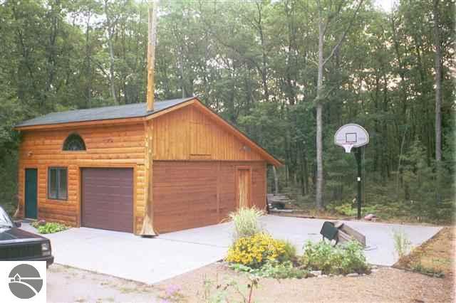 8801 Section Line Road Interlochen, MI 49643 - Photo 9 of 11 1740704-8.JPG
