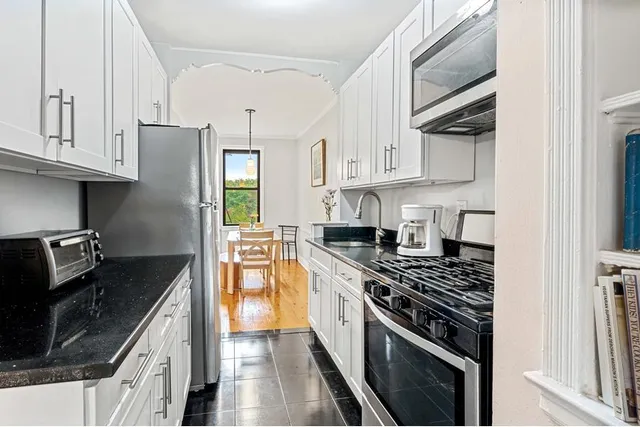 $425,000 | 657 East 26th Street, Unit 4K | Flatbush