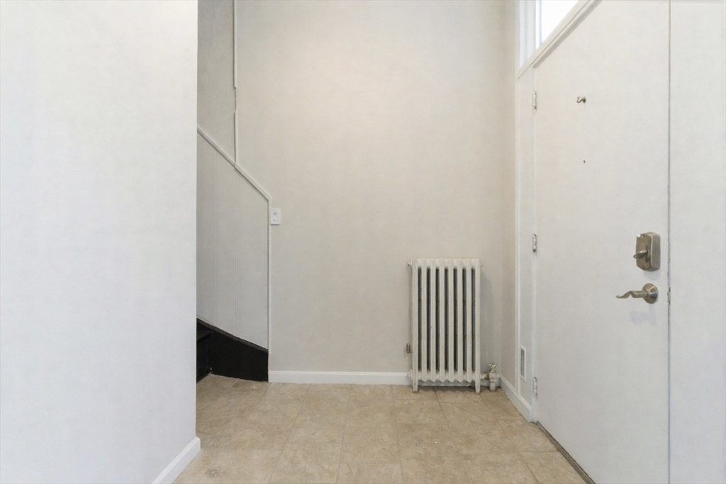 13 Knowlton Street Boston, MA 02127 - Photo 15 of 35 a view of entryway