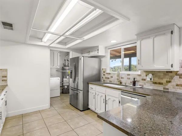 $625,000 | 22452 Goldrush Lane, Clovis, CA 93619