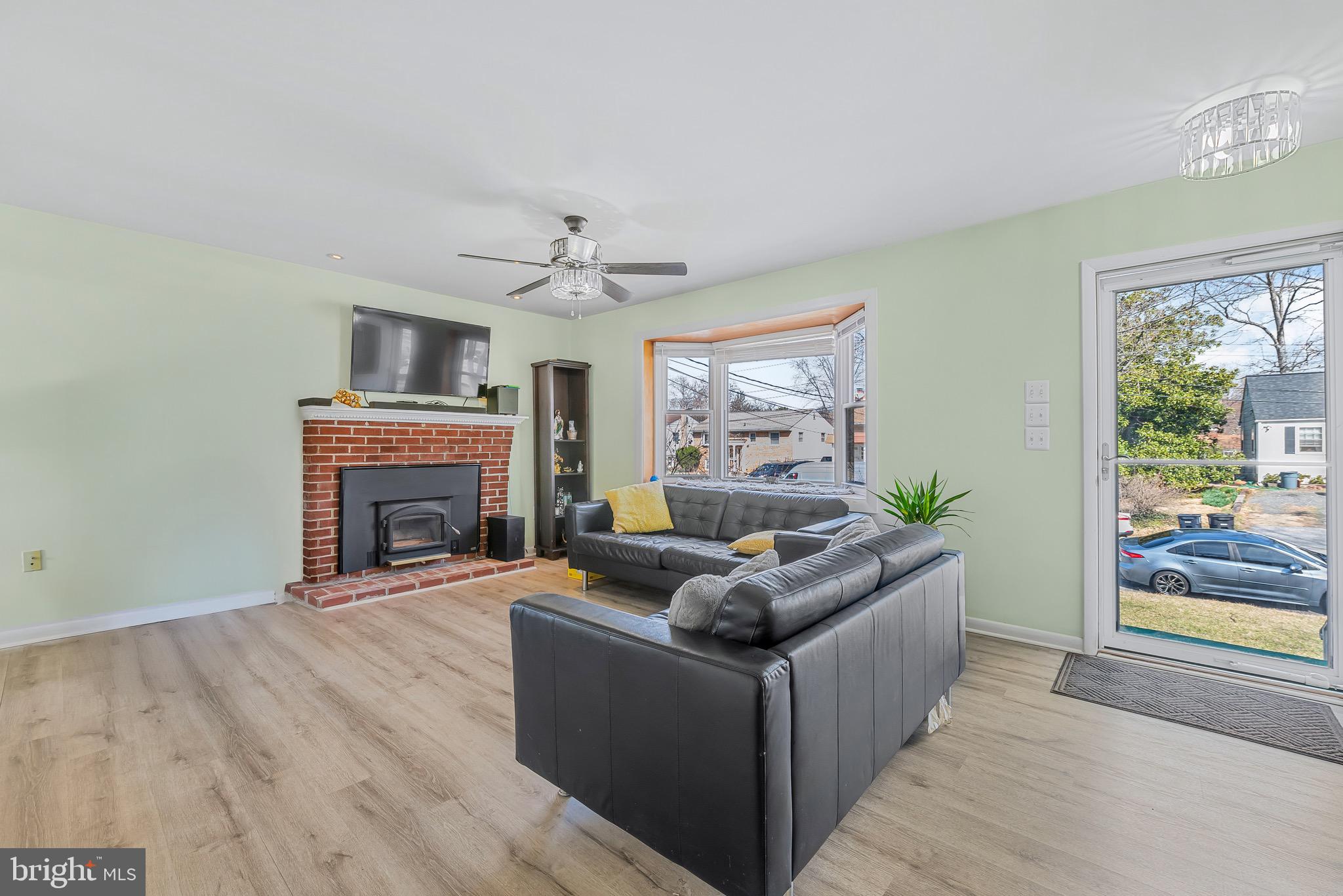 9115 7th Street Lanham, MD 20706 - Photo 3 of 32