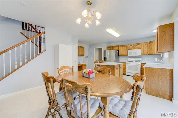 $580,000 | 603 Royal Pine Court, Lake St. Louis, MO 63367