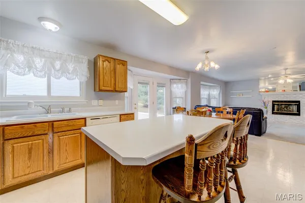 $580,000 | 603 Royal Pine Court, Lake St. Louis, MO 63367