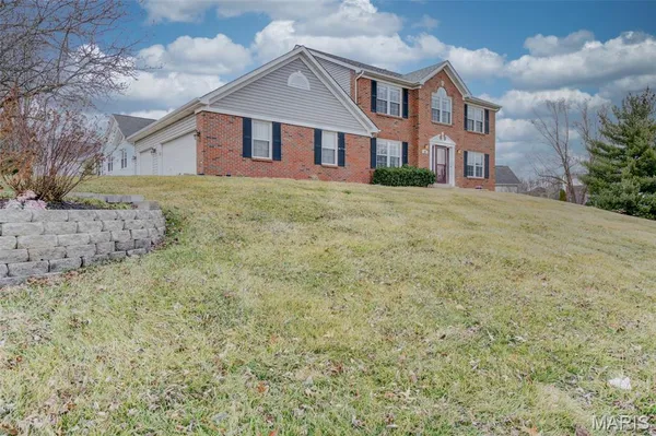 $580,000 | 603 Royal Pine Court, Lake St. Louis, MO 63367