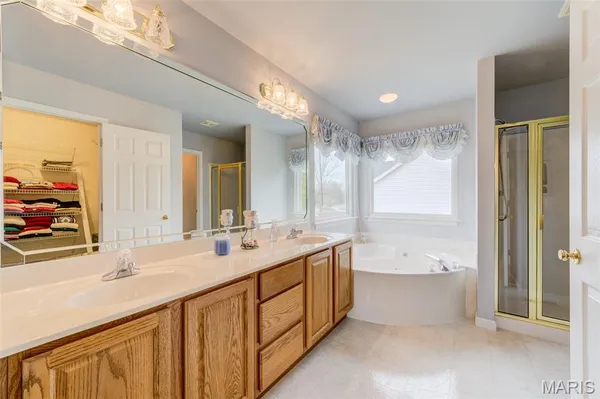 $580,000 | 603 Royal Pine Court, Lake St. Louis, MO 63367