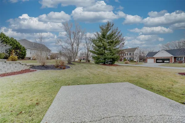 $580,000 | 603 Royal Pine Court, Lake St. Louis, MO 63367