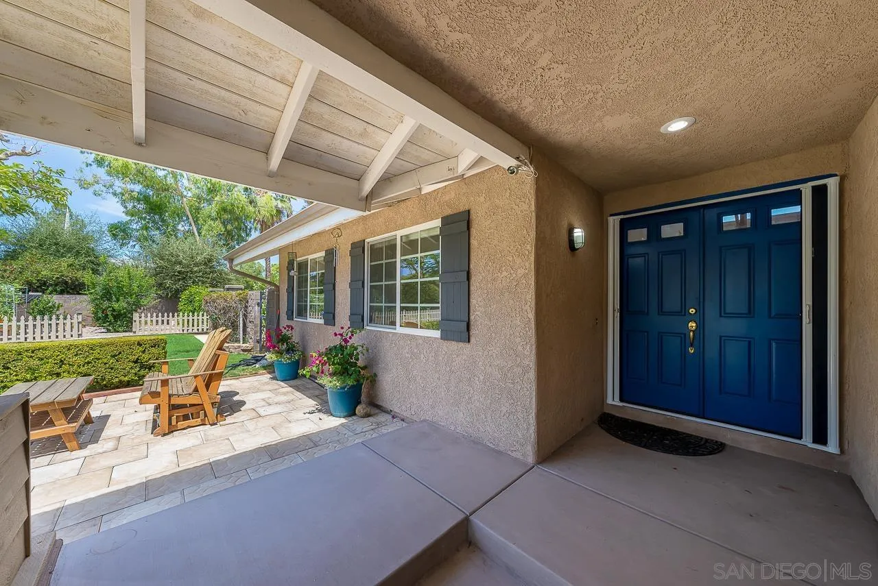 13610 Putney Road Poway, CA 92064 - Photo 3 of 62 a outdoor space with patio furniture and garden view