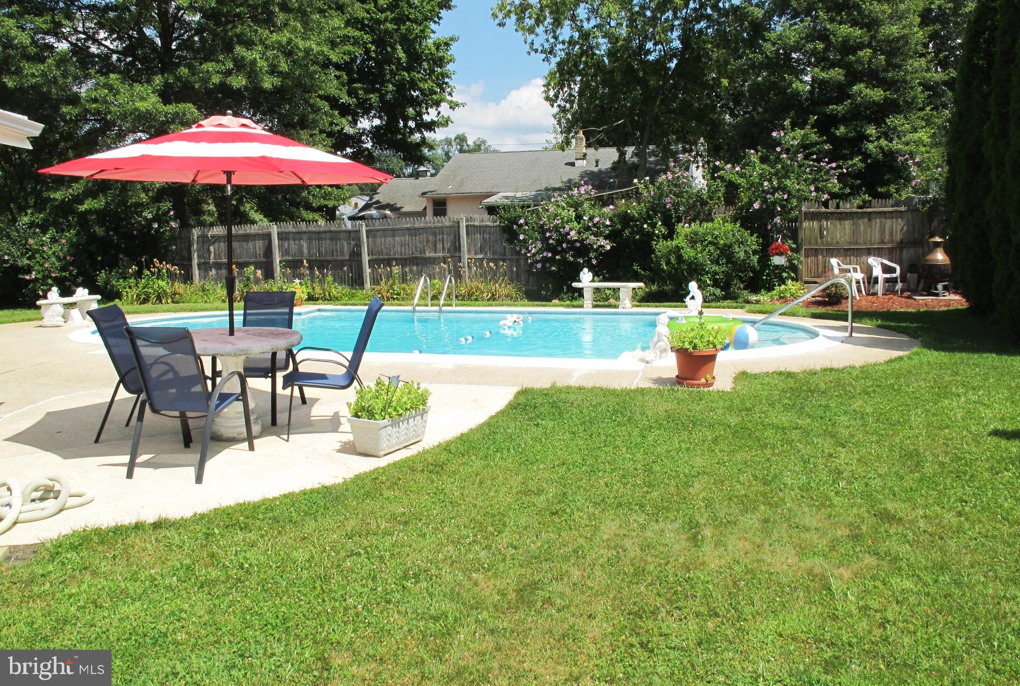 2500 Church Road Cinnaminson, NJ 08077 - Photo 2 of 28 Tracy In- Ground Pool