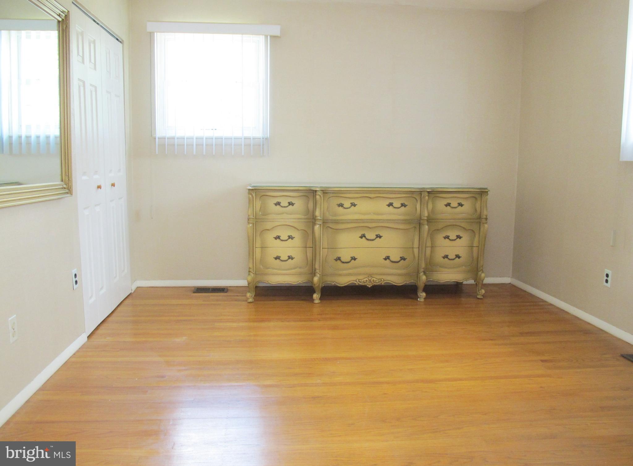 2500 Church Road Cinnaminson, NJ 08077 - Photo 12 of 28 Master Bedroom