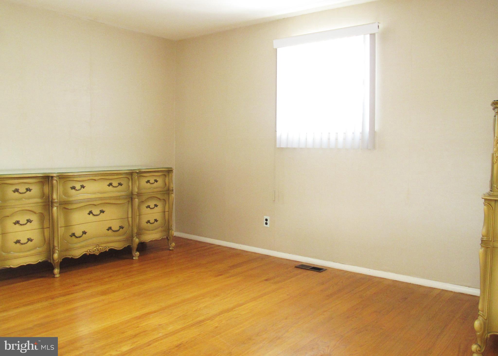2500 Church Road Cinnaminson, NJ 08077 - Photo 13 of 28 Master Bedroom too...