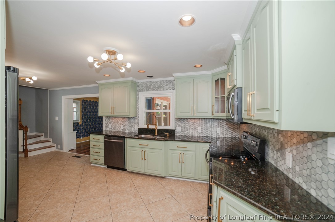 434 Foxhall Road Fayetteville, NC 28303 - Photo 9 of 44 Gallery Image 9