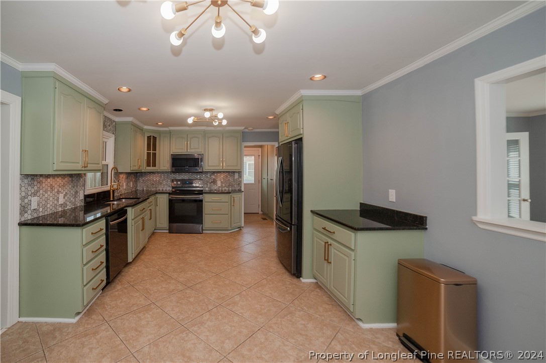 434 Foxhall Road Fayetteville, NC 28303 - Photo 10 of 44 Gallery Image 10