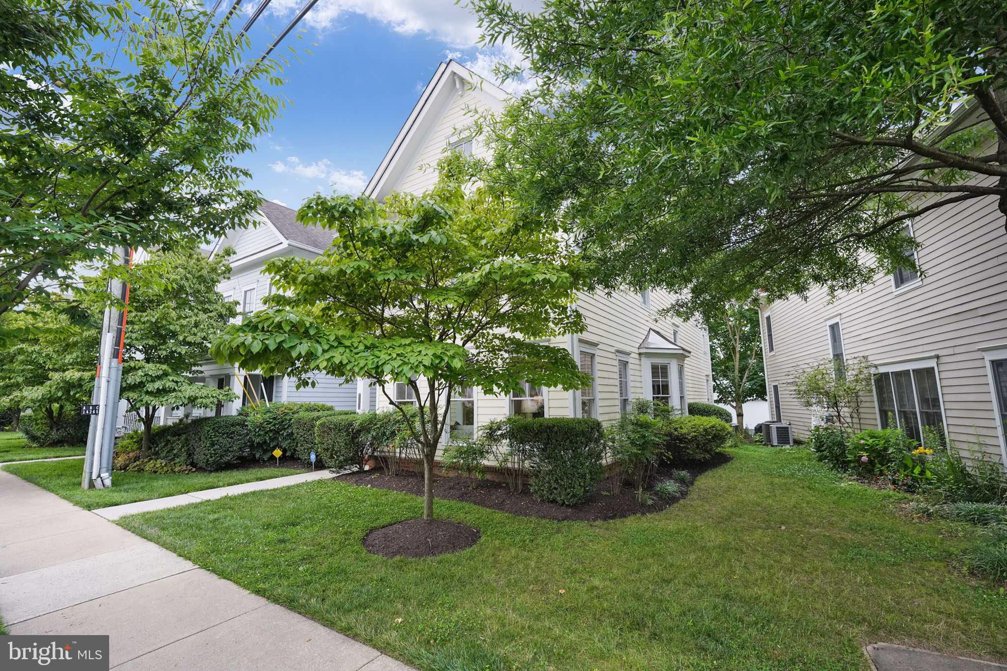 2718 Linden Lane Silver Spring, MD 20910 - Photo 5 of 46