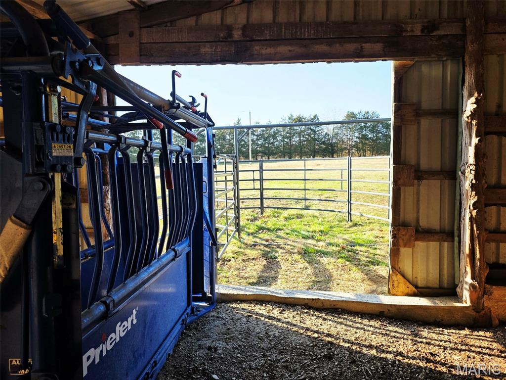 4023 Juedeman Road Cuba, MO 65453 - Photo 39 of 70