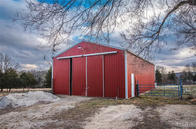 $560,000 | 4023 Juedeman Road, Cuba, MO 65453