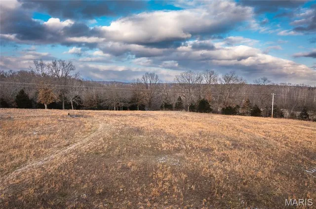 $560,000 | 4023 Juedeman Road, Cuba, MO 65453