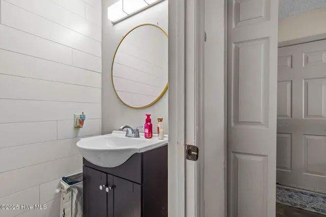 $249,900 | 2917 Norbrick Street, Midway Park, NC 28544