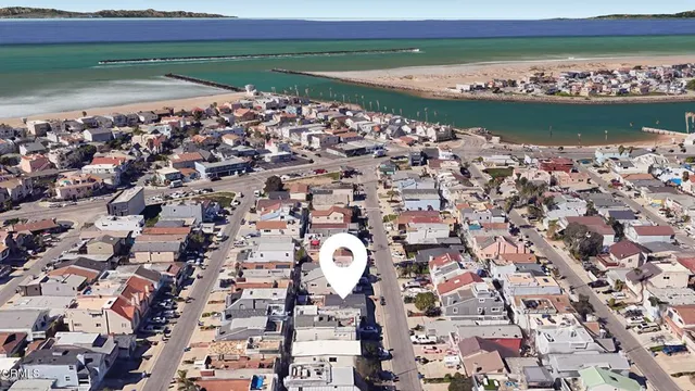 $1,075,000 | 280 Rossmore Drive, Oxnard, CA 93035