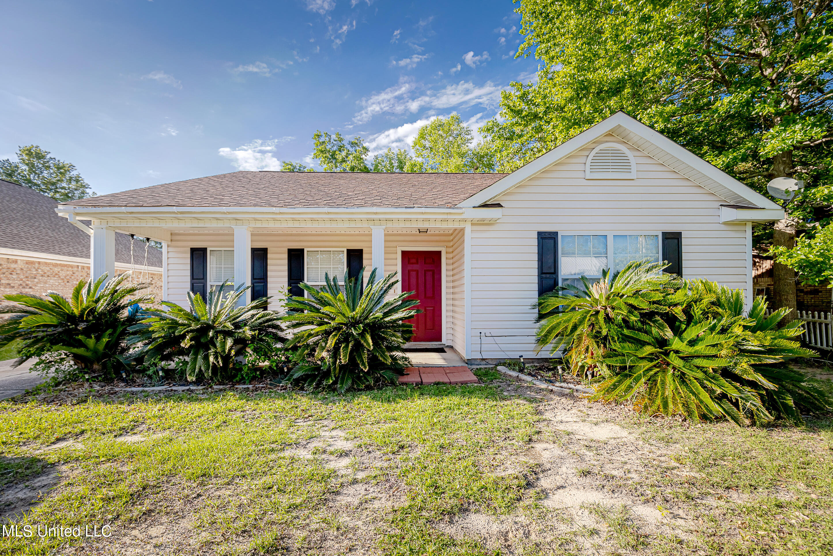 3216 Tuna Road Gautier, MS 39553 - Photo 6 of 38 IMG_7972