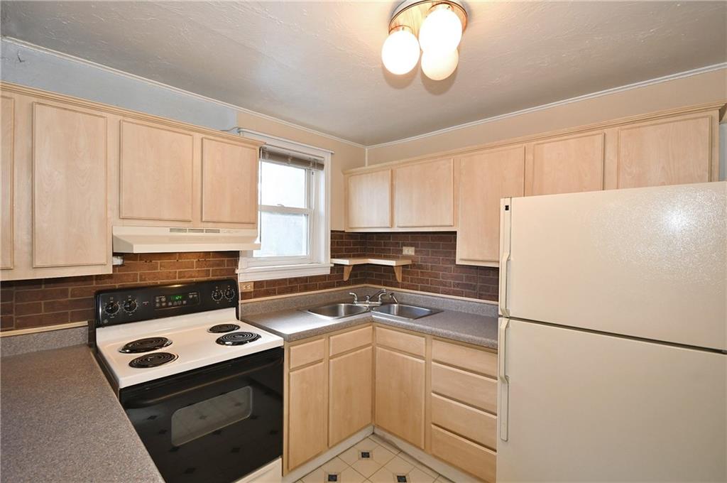 105 Bebout Road Venetia, PA 15367 - Photo 5 of 25