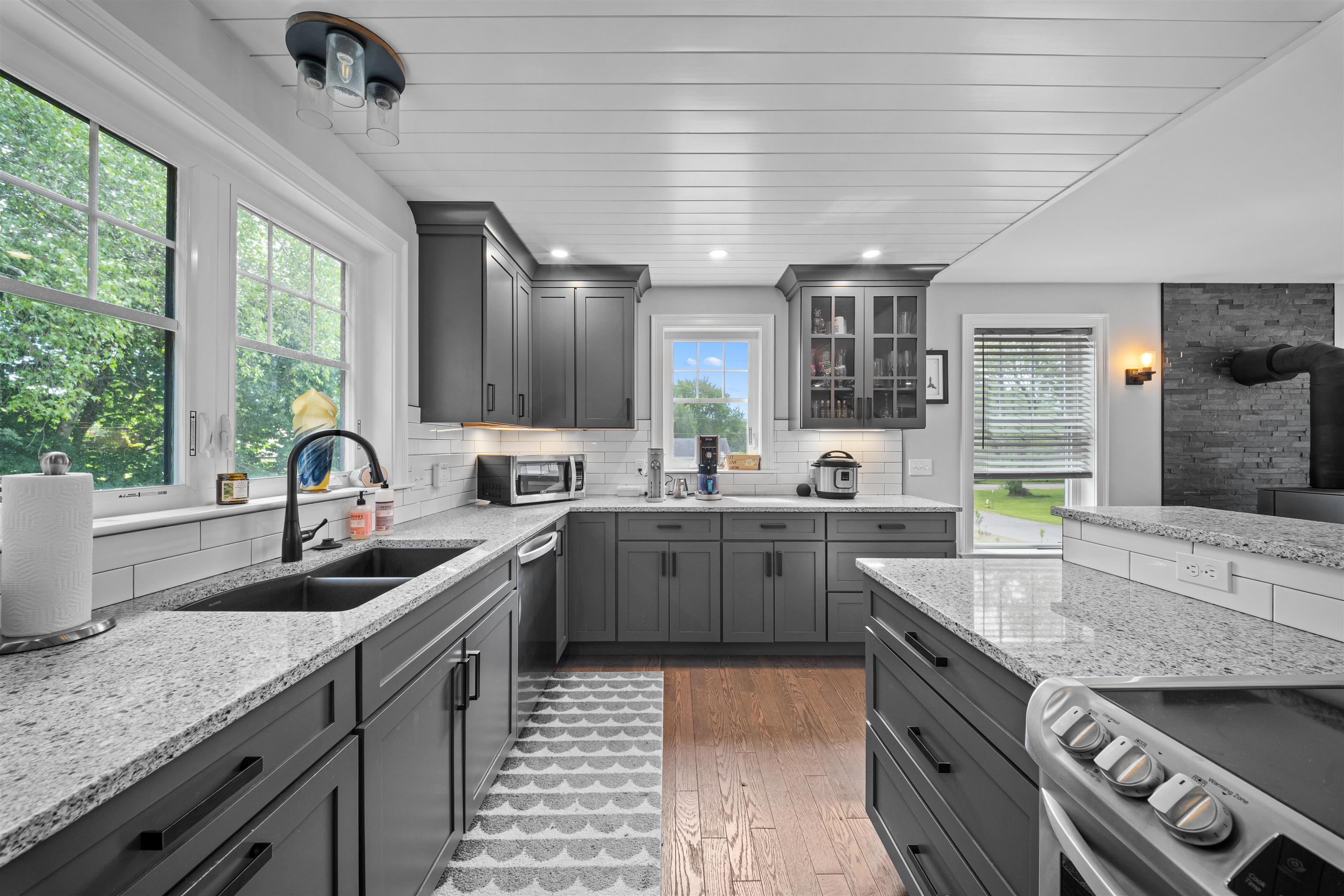 36 Ruby Road Portsmouth, NH 03801 - Photo 10 of 46 Gallery Image 10