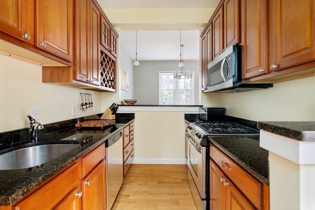 13 Hubbard Street, Unit B Boston, MA 02130 - Photo 21 of 42
