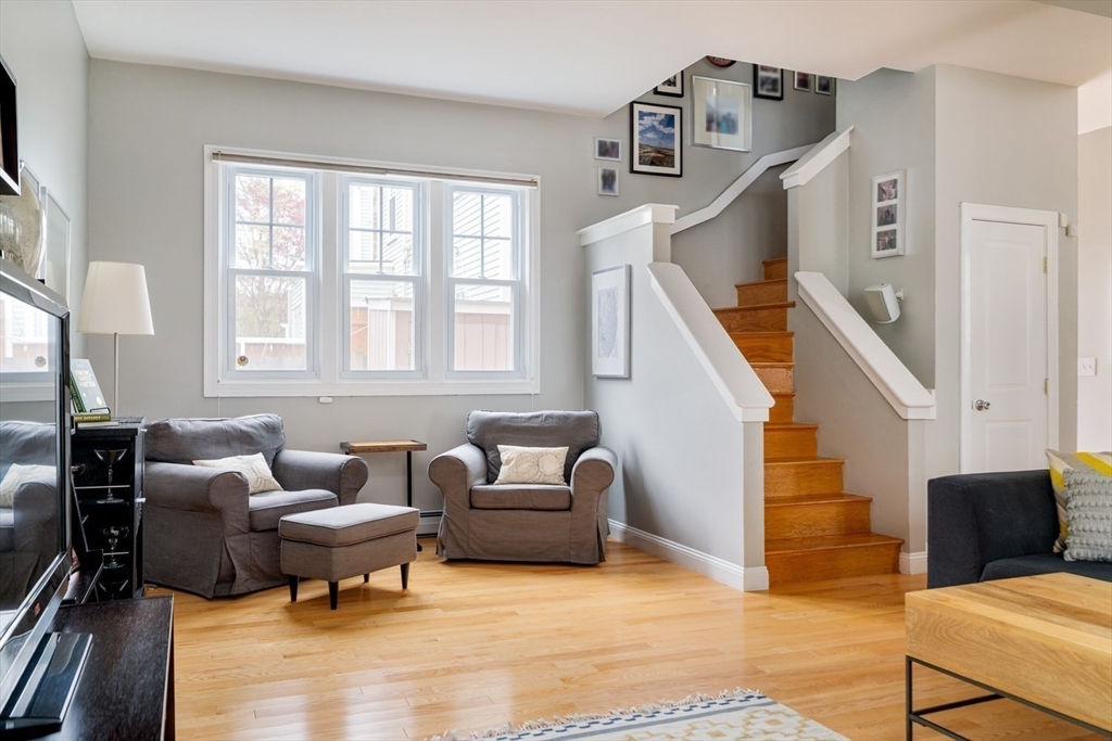 13 Hubbard Street, Unit B Boston, MA 02130 - Photo 9 of 42