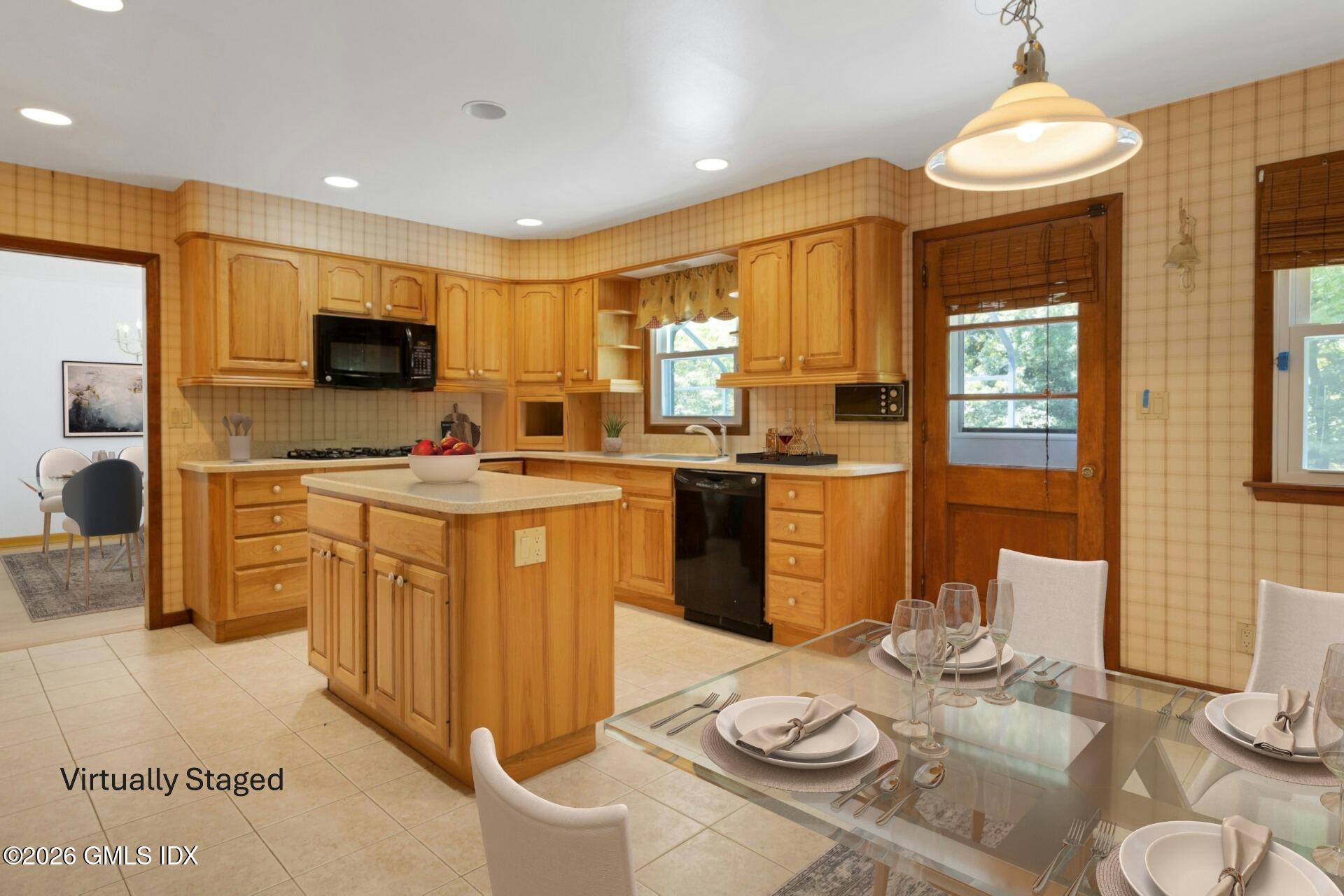 75 Angus Road North, Unit NORTH Greenwich, CT 06831 - Photo 15 of 27 Kitchen
