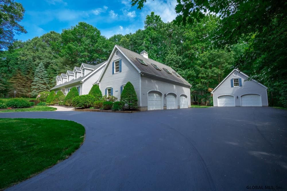 300 Vly Road Colonie, NY 12309 - Photo 3 of 59 Photo 3