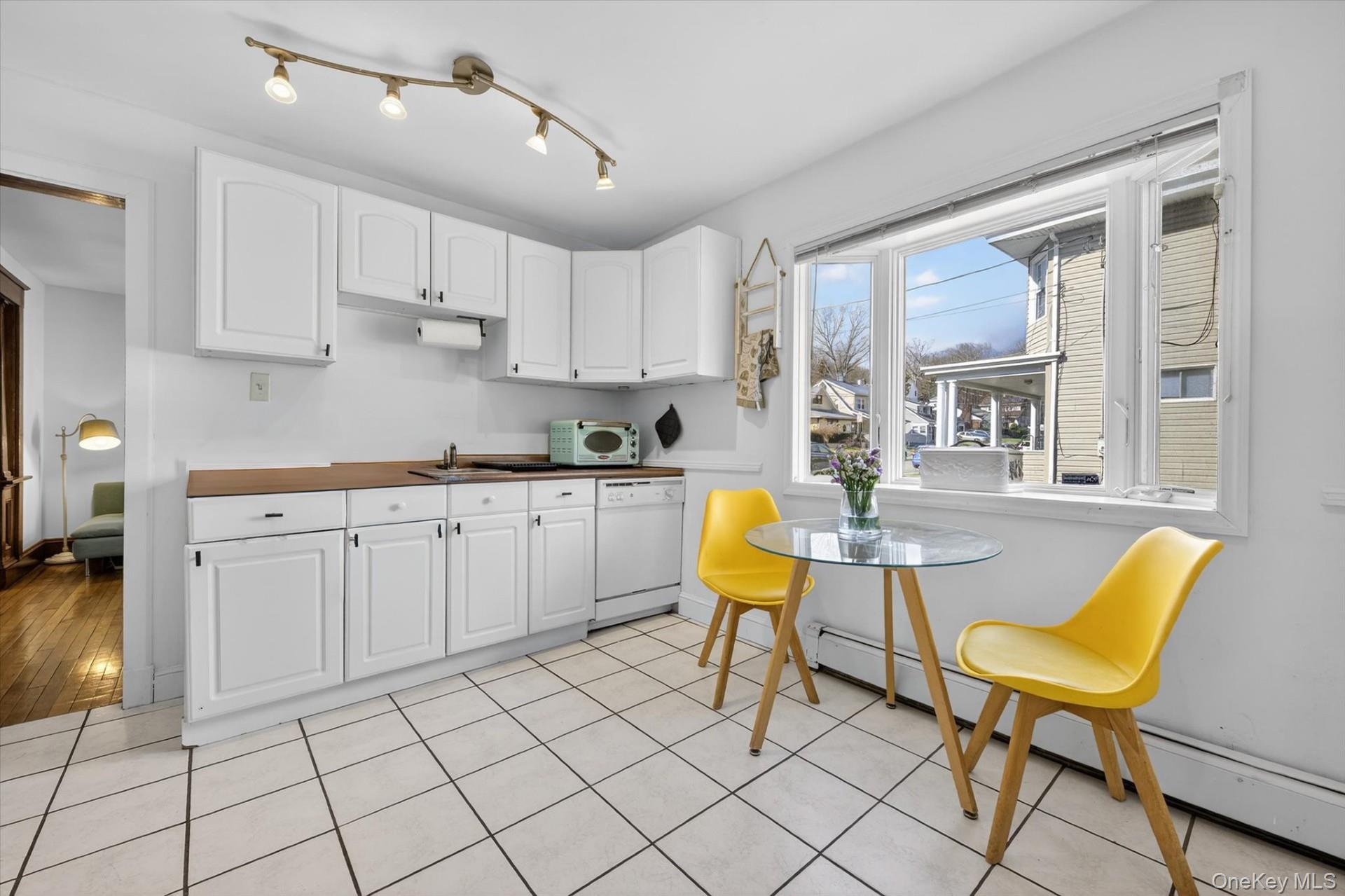 938 Reynolds Street Peekskill, NY 10566 - Photo 9 of 25