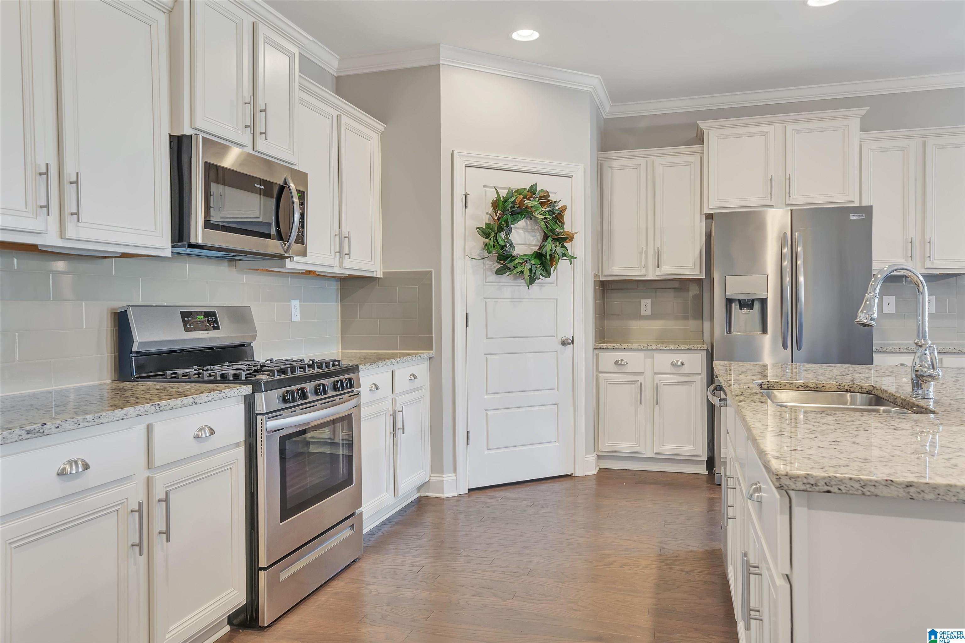 4023 Laura Lane Chelsea, AL 35043 - Photo 8 of 47